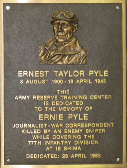 Ernie Pyle Plaque Outside Kaine Hall Hall1444.jpg